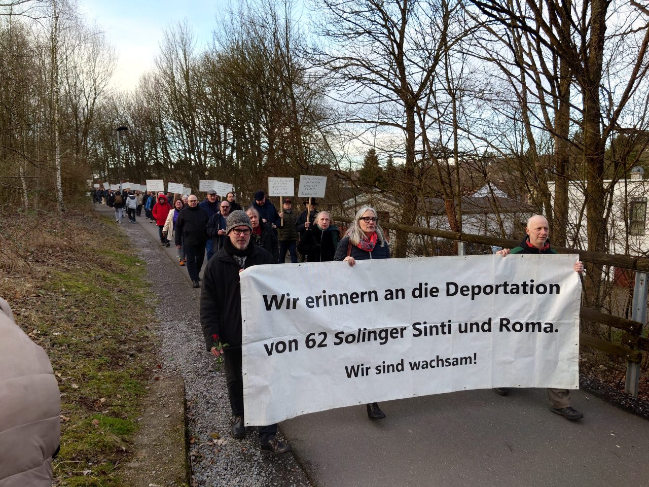 Solinger Gedenken zum 82. Jahrestag der Deportation Solinger Sinti nach ...